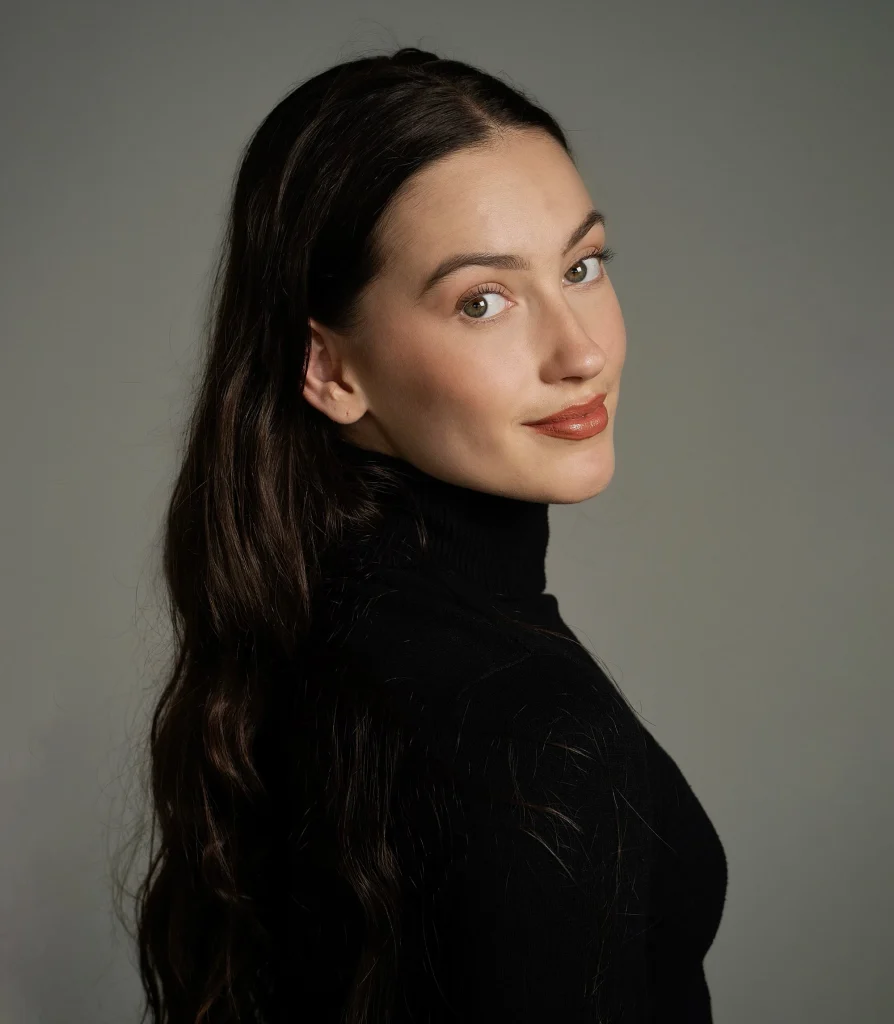 kunzartist_julia_cahill